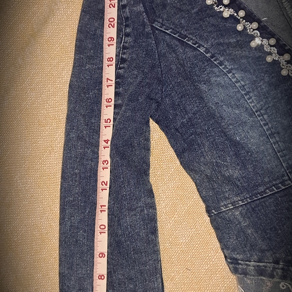 Jean jacket - Picture 5 of 8